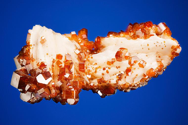 VANADINITE on BARITE